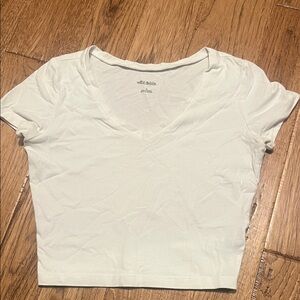 Wild Fable Classic White V-Neck Crop Top